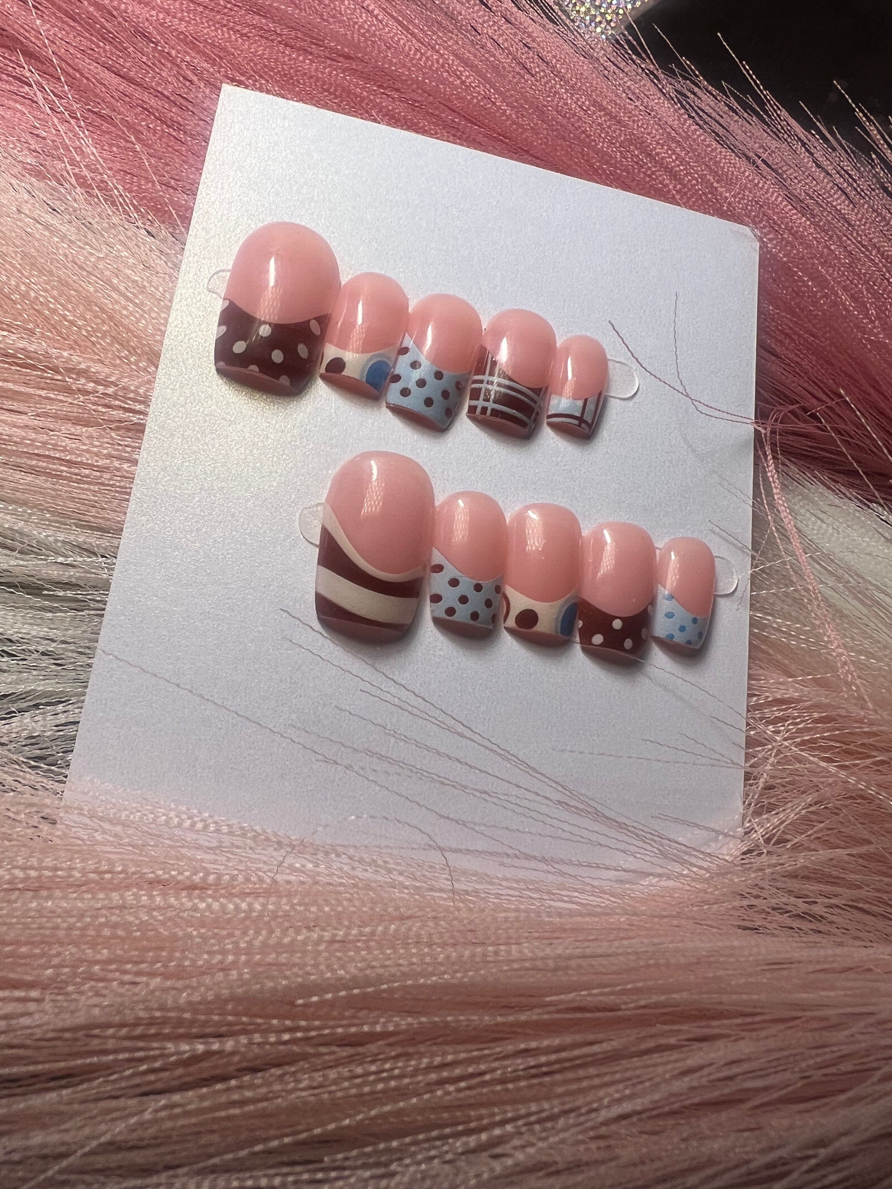 Abstract 24 piece set